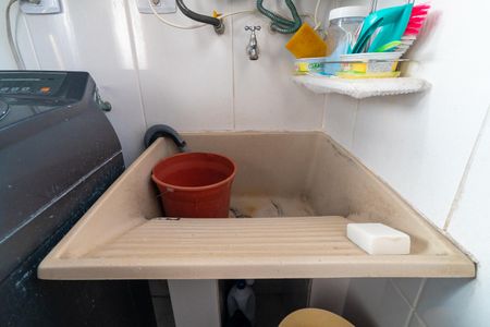 Apartamento à venda com 98m², 3 quartos e 1 vaga Apartamento à venda com 98m², 3 quartos e 1 vagaÁrea de Serviço Detalhe