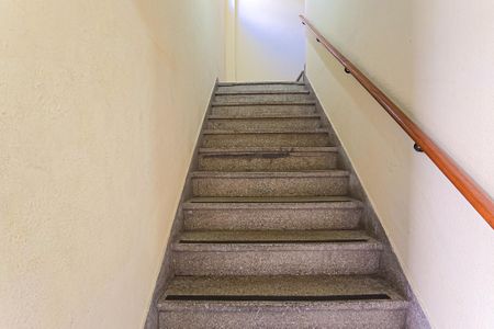 Apartamento para alugar com 50m², 2 quartos e sem vagaEscada