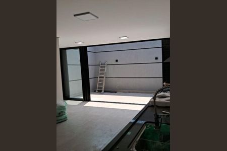 Casa à venda com 130m², 3 quartos e 2 vagas