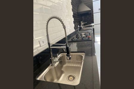 Casa à venda com 130m², 3 quartos e 2 vagas