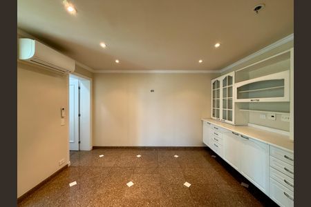 Apartamento para alugar com 387m², 4 quartos e 5 vagasCopa