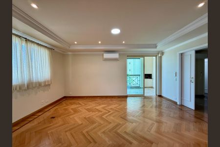 Apartamento para alugar com 387m², 4 quartos e 5 vagasSala