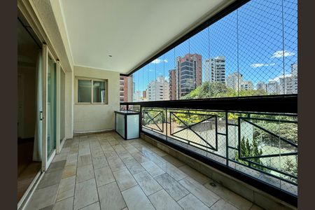 Apartamento para alugar com 387m², 4 quartos e 5 vagasSacada da Sala