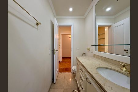 Apartamento para alugar com 387m², 4 quartos e 5 vagasBanheiro Suíte 3