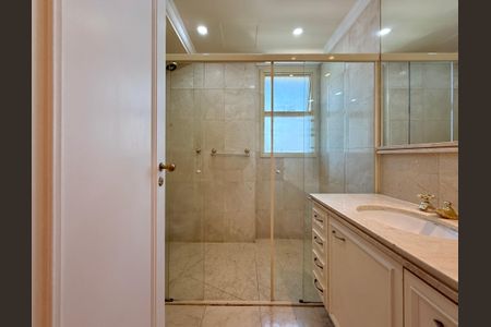 Apartamento para alugar com 387m², 4 quartos e 5 vagasBanheiro 2 Suíte 4