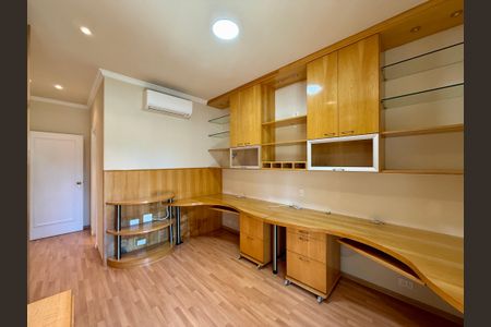 Apartamento para alugar com 387m², 4 quartos e 5 vagasSuíte 1