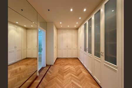 Apartamento para alugar com 387m², 4 quartos e 5 vagasCloset Suíte 4