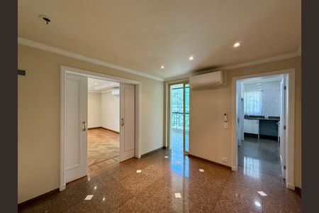 Apartamento para alugar com 387m², 4 quartos e 5 vagasCopa