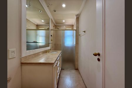 Apartamento para alugar com 387m², 4 quartos e 5 vagasBanheiro Suíte 3