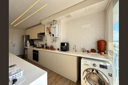 Apartamento à venda com 81m², 3 quartos e 1 vagaÁrea de Serviço