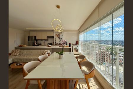 Apartamento à venda com 81m², 3 quartos e 1 vagaSala