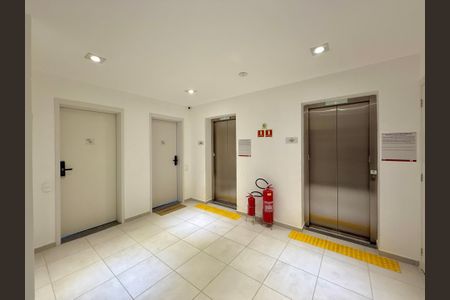 Apartamento à venda com 81m², 3 quartos e 1 vagaHall Apartamento 