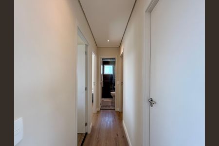 Apartamento à venda com 81m², 3 quartos e 1 vagaCorredor Quartos 
