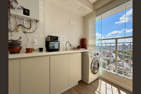 Apartamento à venda com 81m², 3 quartos e 1 vagaÁrea de Serviço