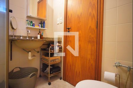 Apartamento à venda com 140m², 2 quartos e 1 vagaBanheiro Suíte 
