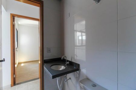Apartamento à venda com 54m², 2 quartos e sem vaga Apartamento à venda com 54m², 2 quartos e sem vagaBanheiro