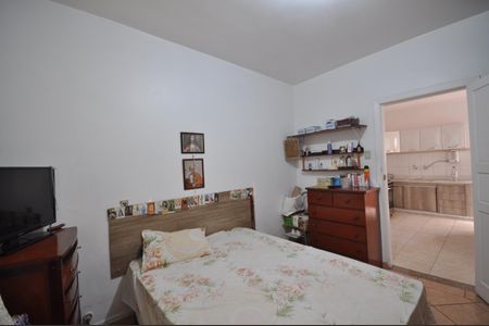 Casa à venda com 100m², 2 quartos e 1 vagaQuarto