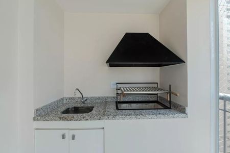 Apartamento à venda com 139m², 3 quartos e 2 vagas Apartamento à venda com 139m², 3 quartos e 2 vagasVaranda