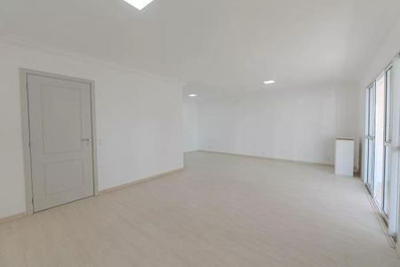 Apartamento à venda com 139m², 3 quartos e 2 vagas Apartamento à venda com 139m², 3 quartos e 2 vagasSala