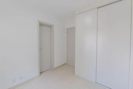 Apartamento à venda com 139m², 3 quartos e 2 vagas Apartamento à venda com 139m², 3 quartos e 2 vagasQuarto