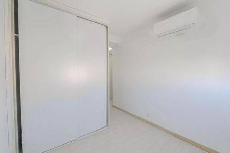 Apartamento à venda com 139m², 3 quartos e 2 vagas Apartamento à venda com 139m², 3 quartos e 2 vagasQuarto