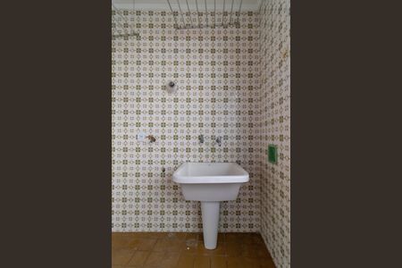 Casa para alugar com 350m², 5 quartos e 6 vagasÁrea de Serviço