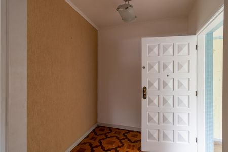 Casa para alugar com 350m², 5 quartos e 6 vagasEntrada