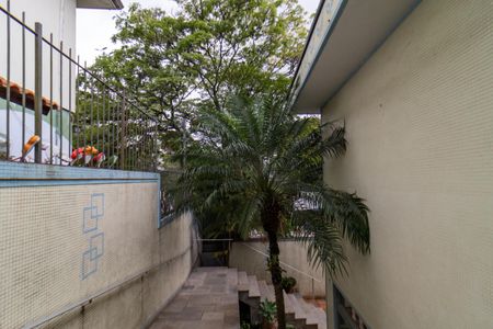 Casa para alugar com 350m², 5 quartos e 6 vagasEntrada