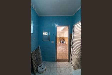 Casa para alugar com 350m², 5 quartos e 6 vagasGaragem - Banheiro