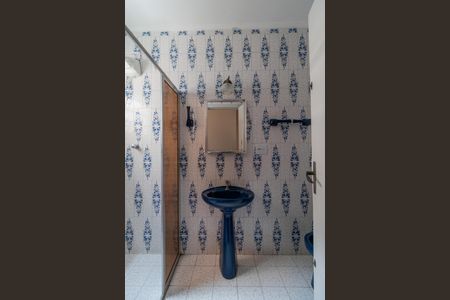 Casa para alugar com 350m², 5 quartos e 6 vagasBanheiro