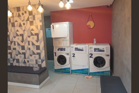 Apartamento à venda com 37m², 2 quartos e sem vagaÁrea comum