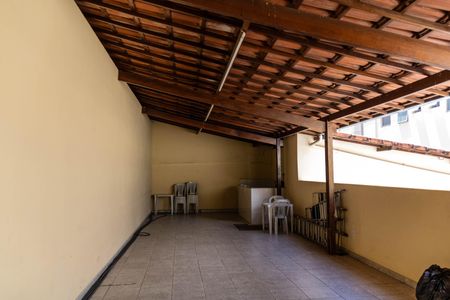 Apartamento à venda com 84m², 3 quartos e 1 vaga Apartamento à venda com 84m², 3 quartos e 1 vagaÁrea comum - Salão de festas