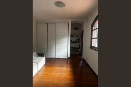 Casa para alugar com 600m², 6 quartos e 4 vagas Casa para alugar com 600m², 6 quartos e 4 vagasSala