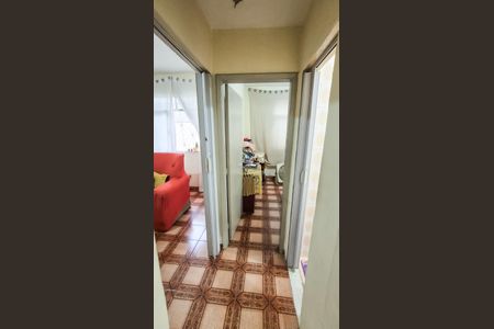 Apartamento para alugar com 32m², 1 quarto e sem vagaCorredor, acesso ao quarto, banheiro e cozinha 