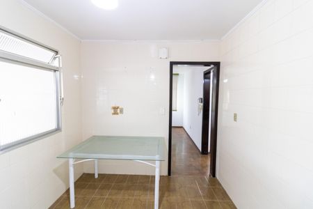 Casa à venda com 138m², 3 quartos e 2 vagas Casa à venda com 138m², 3 quartos e 2 vagasÁrea de Serviço