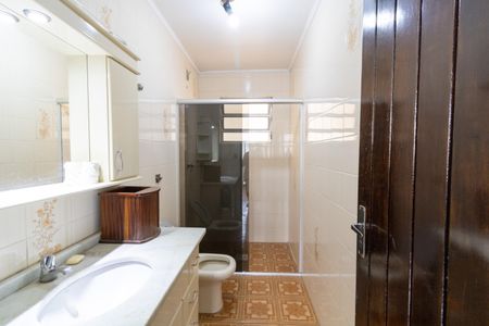 Casa à venda com 138m², 3 quartos e 2 vagas Casa à venda com 138m², 3 quartos e 2 vagasBanheiro
