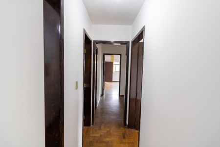 Casa à venda com 138m², 3 quartos e 2 vagas Casa à venda com 138m², 3 quartos e 2 vagasCorredor