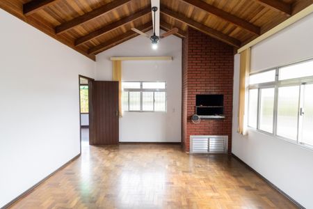 Casa à venda com 138m², 3 quartos e 2 vagas Casa à venda com 138m², 3 quartos e 2 vagasSala de Jantar
