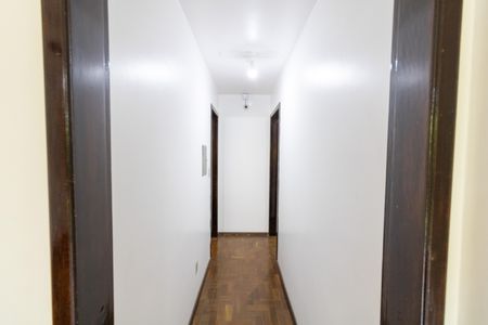 Casa à venda com 138m², 3 quartos e 2 vagas Casa à venda com 138m², 3 quartos e 2 vagasCorredor