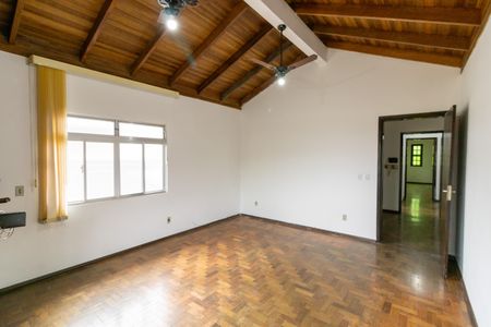 Casa à venda com 138m², 3 quartos e 2 vagas Casa à venda com 138m², 3 quartos e 2 vagasSala de Jantar