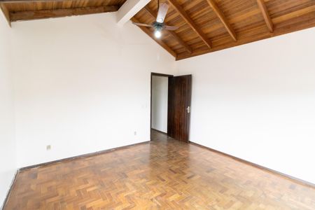 Casa à venda com 138m², 3 quartos e 2 vagas Casa à venda com 138m², 3 quartos e 2 vagasSala de Jantar