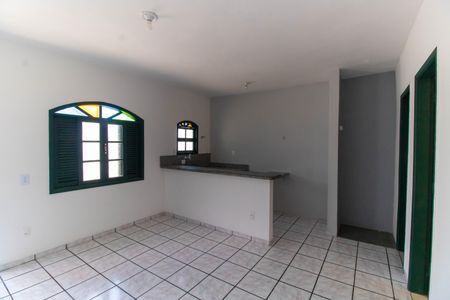 Sala de casa para alugar com 1 quarto, 60m² em Piratininga, Niterói