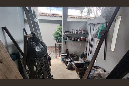 Casa de condomínio à venda com 347m², 4 quartos e 4 vagasQuarto de Ferramentas 