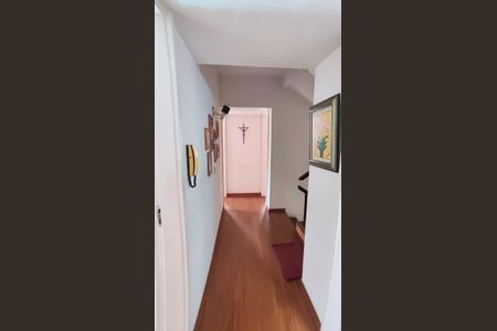 Casa de condomínio à venda com 347m², 4 quartos e 4 vagas Corredor 