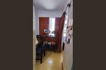 Casa de condomínio à venda com 347m², 4 quartos e 4 vagasCloset da Suíte 