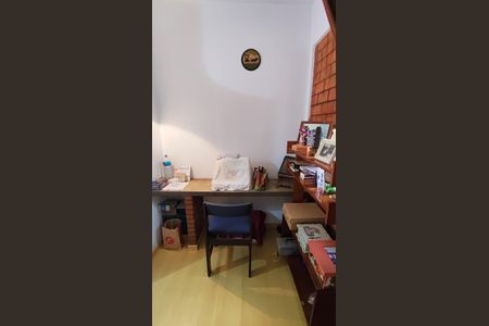 Casa de condomínio à venda com 347m², 4 quartos e 4 vagasCloset da suíte 1