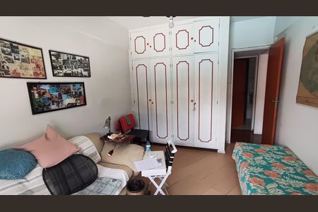 Casa de condomínio à venda com 347m², 4 quartos e 4 vagasQuarto 1