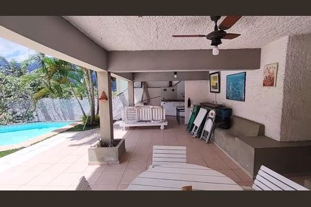 Casa de condomínio à venda com 347m², 4 quartos e 4 vagasÁrea Gourmet 