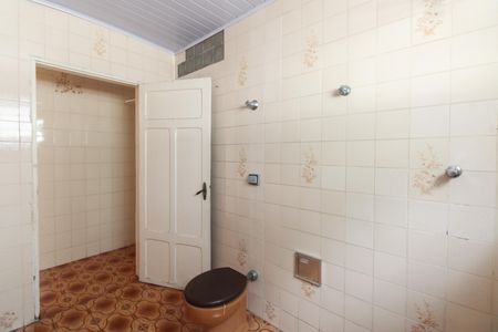 Casa à venda com 184m², 2 quartos e 2 vagas Casa à venda com 184m², 2 quartos e 2 vagasBanheiro