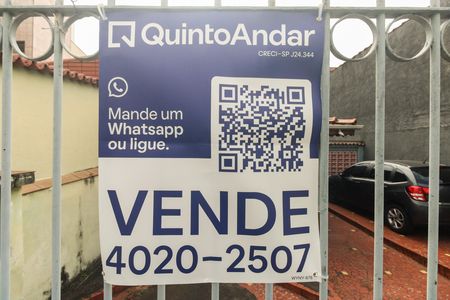 Casa à venda com 184m², 2 quartos e 2 vagas Casa à venda com 184m², 2 quartos e 2 vagasFachada - Placa Código WYNY-676